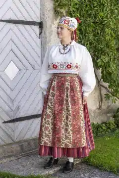 Lüganuse naise rahvarõivad, 19. saj keskpaik