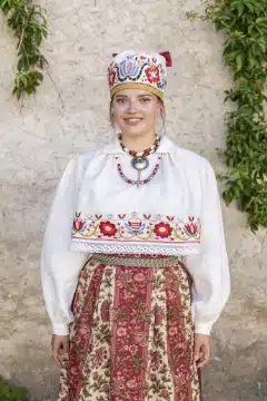 Lüganuse naise rahvarõivad, 19. saj keskpaik