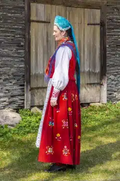 Lihula naise rahvarõivad, 20. saj algus