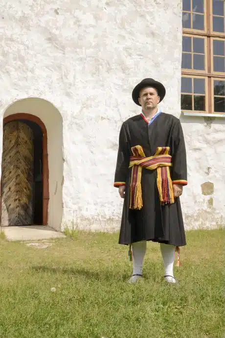 Vormsi mehe rahvarõivad, 19. saj