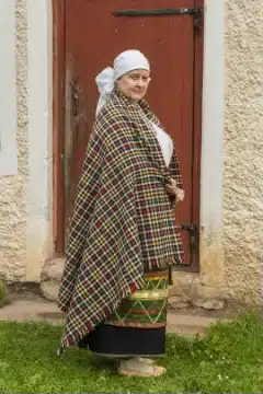 Halliste naise rahvarõivad, 18. saj lõpp - 19. saj algus