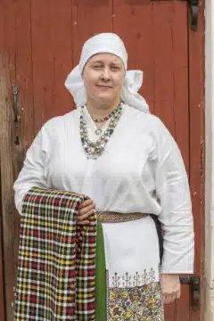 Halliste naise rahvarõivad, 18. saj lõpp - 19. saj algus