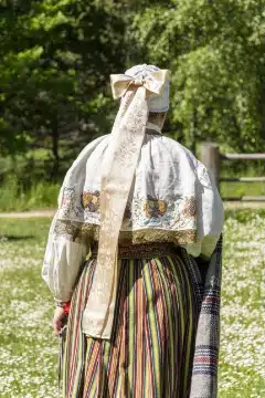 Juuru naise rahvarõivad 19. saj keskel