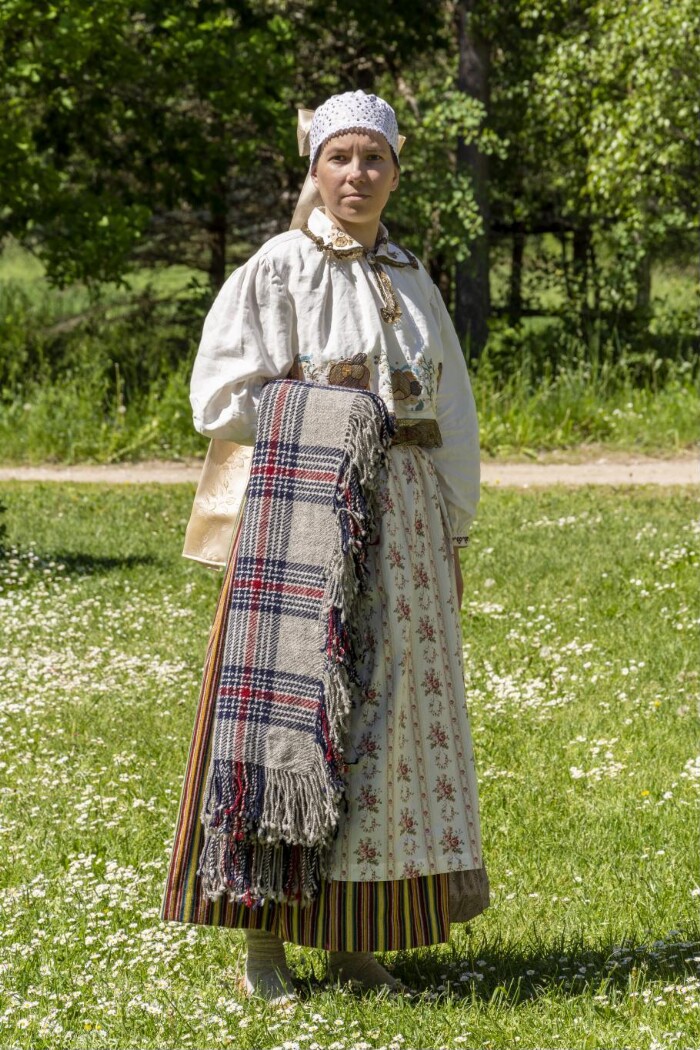 Juuru naise rahvarõivad 19. saj keskel