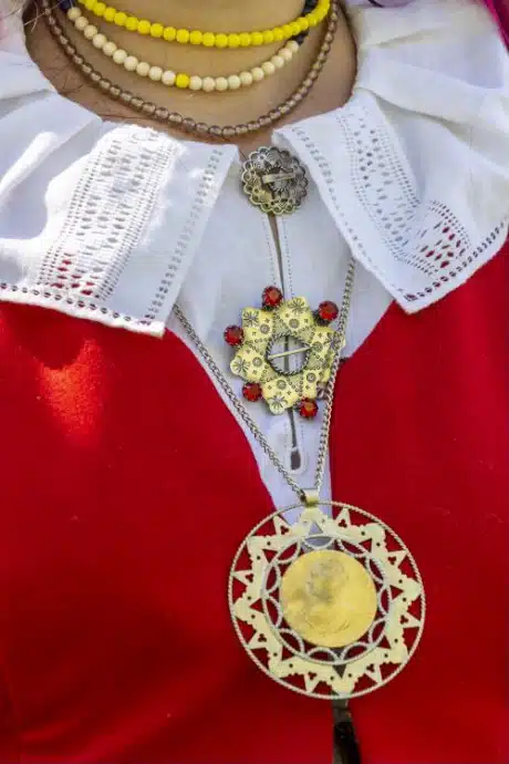 Jüri pruudi rõivad, 19. saj II pool