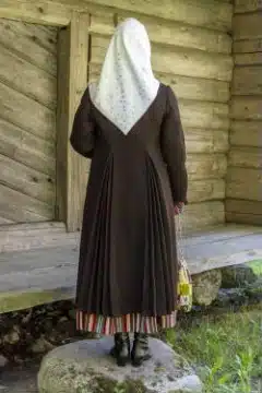 Koeru naise rahvarõivad, 19. saj