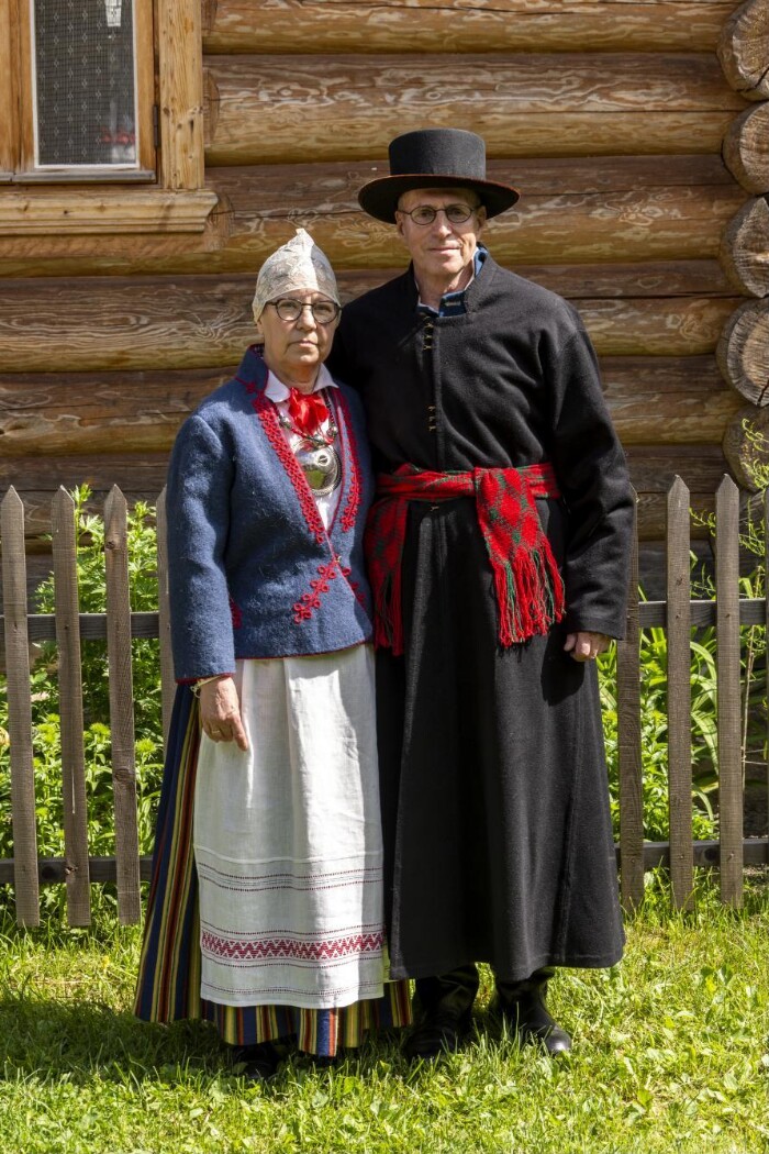Rõngu naise ja mehe rahvarõivad
