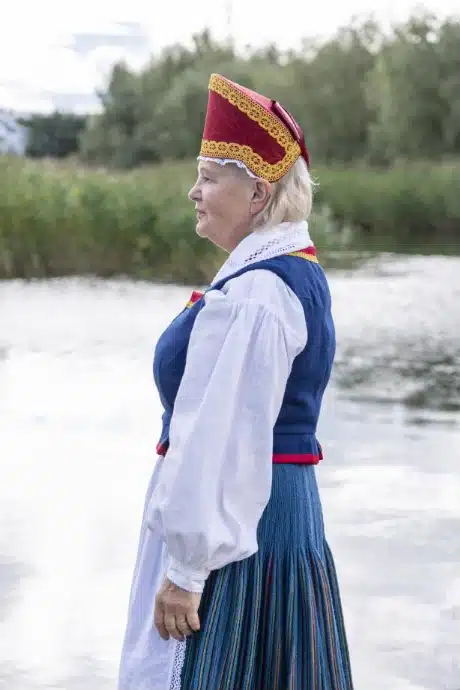 Kaarma naise rahvariided, 19. saj