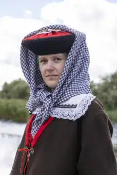 Karja noore naise rahvariided, 19. saj I pool