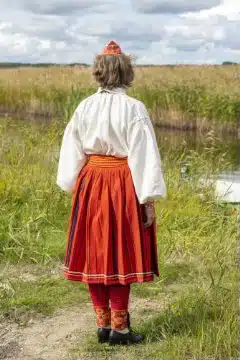 Muhu naise rahvarõivad, 19. saj lõpp