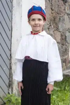 Noarootsi tüdruku rahvarõivad, 19. saj keskpaik