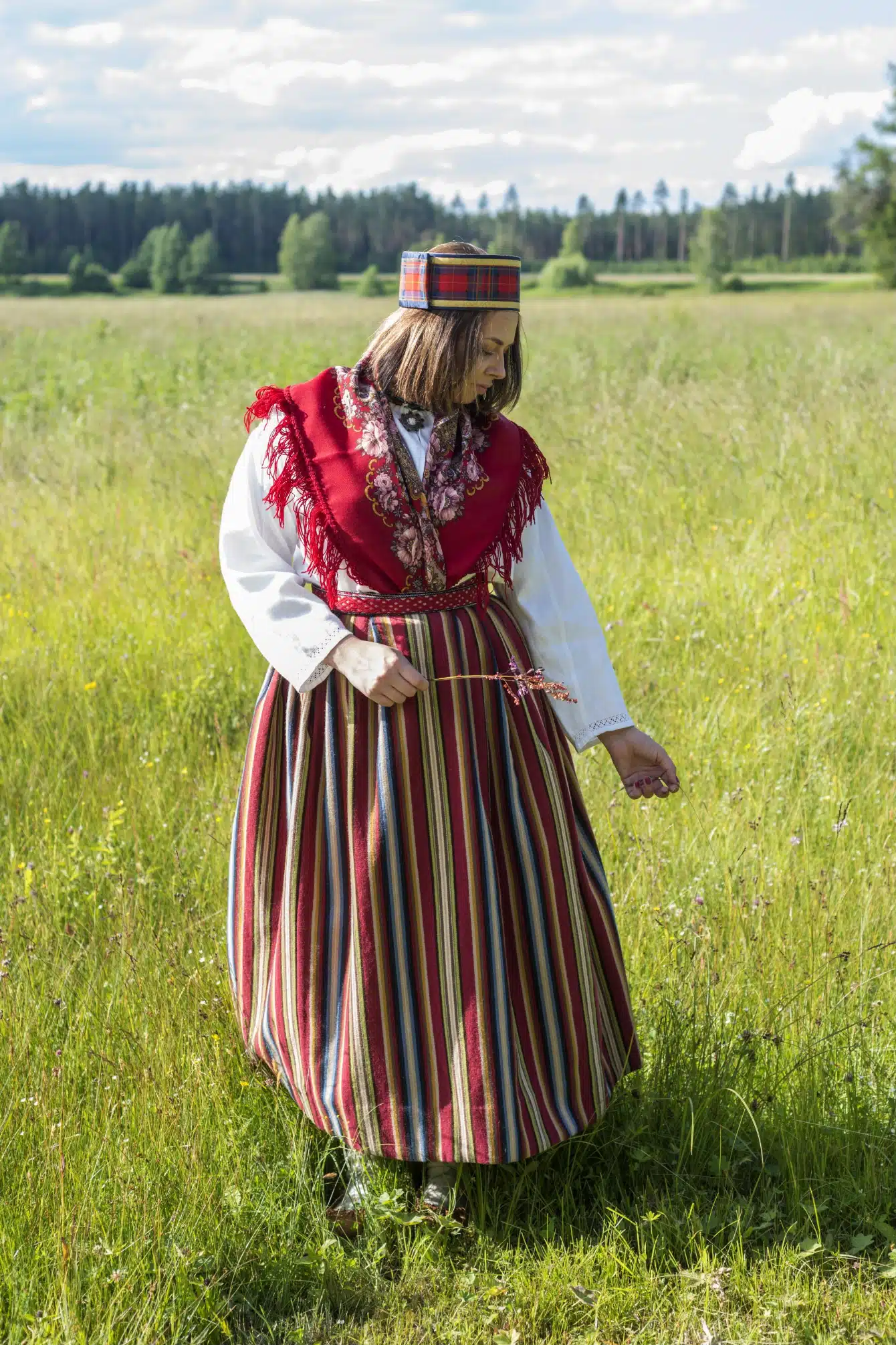 Vändra neiu rahvarõivad, 19. saj keskpaik
