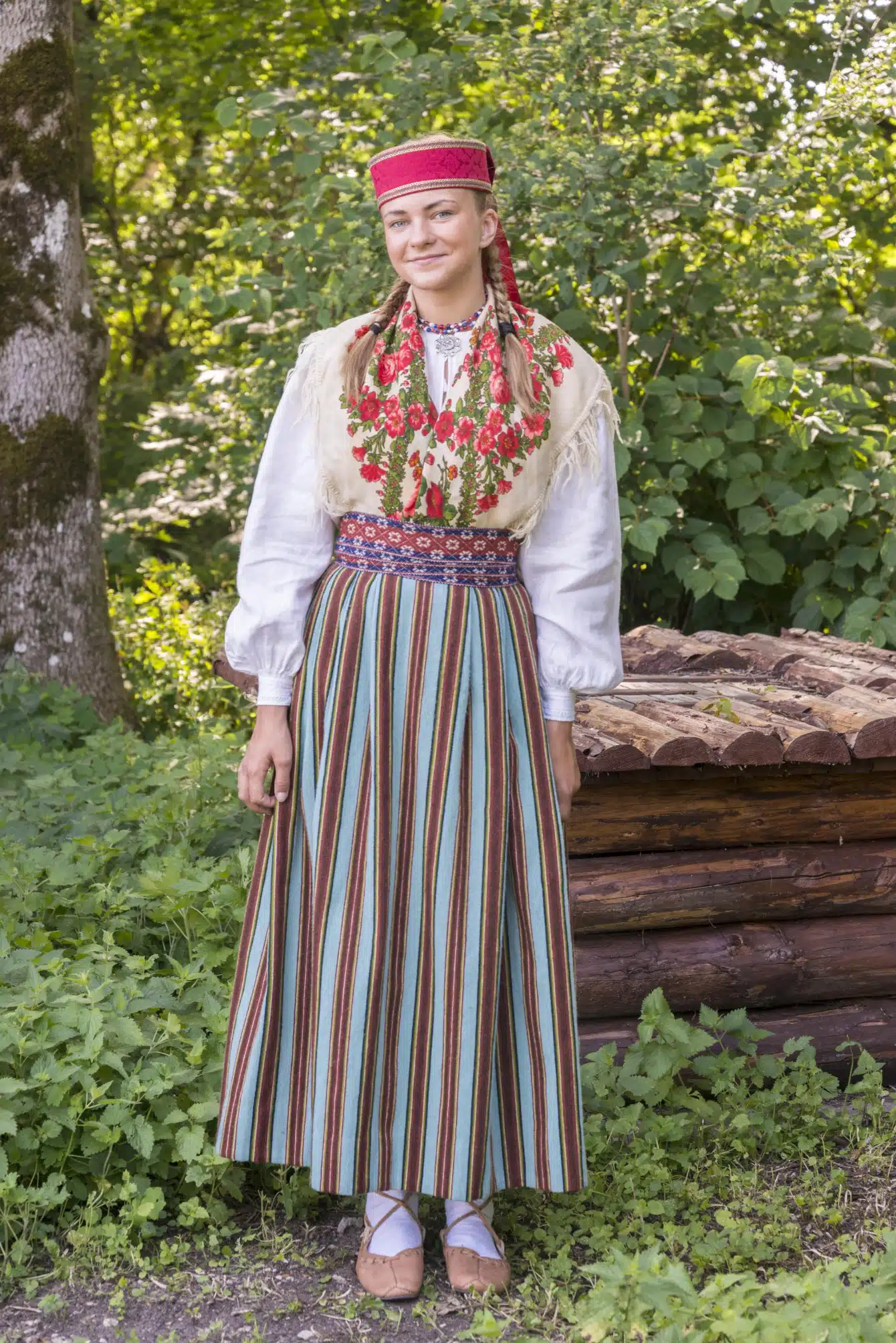 Kullamaa neiu rahvarõivad, 19. saj keskpaik