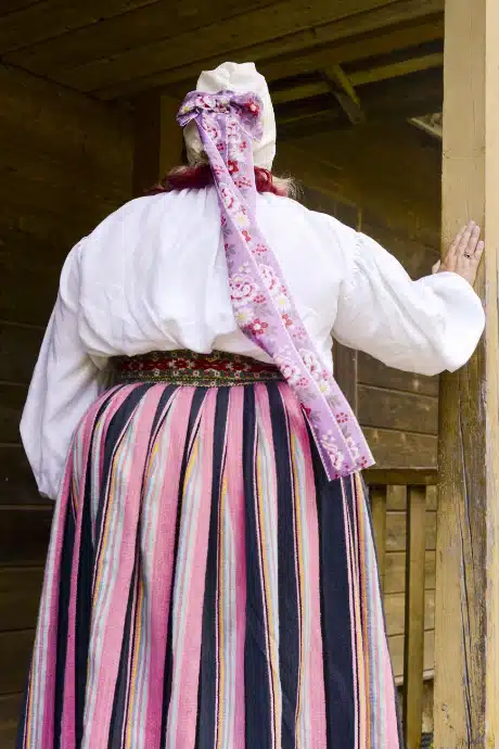 Laiuse naise rahvarõivad, 19. saj II pool