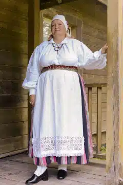 Laiuse naise rahvarõivad, 19. saj II pool