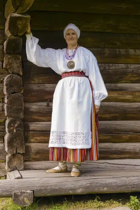 Maarja-Magdaleena naise rahvarõivad, 19. sajandi keskpaik