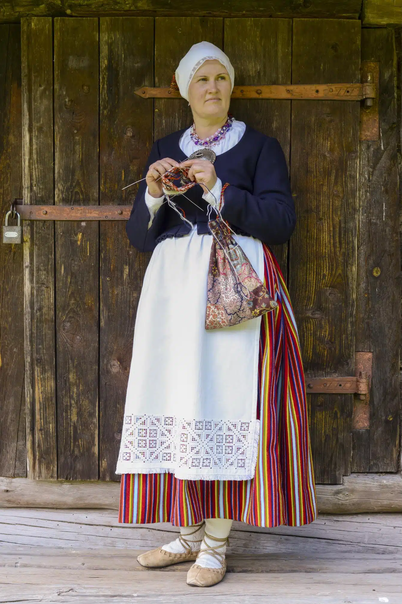 Maarja-Magdaleena naise rahvarõivad, 19. sajandi keskpaik