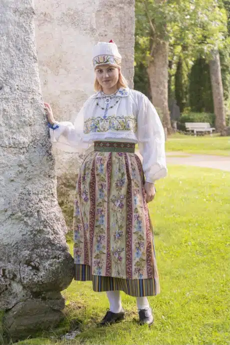 Rakvere naise rahvarõivad, 19. saj