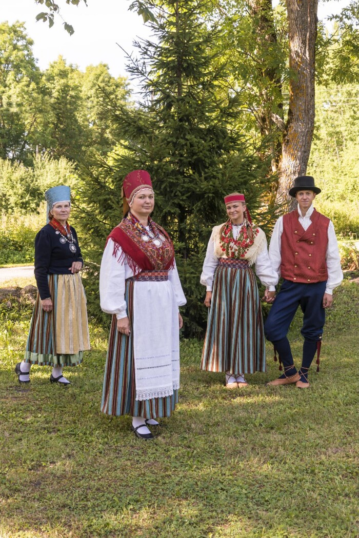 Kullamaa rahvarõivad, 19. saj keskpaik