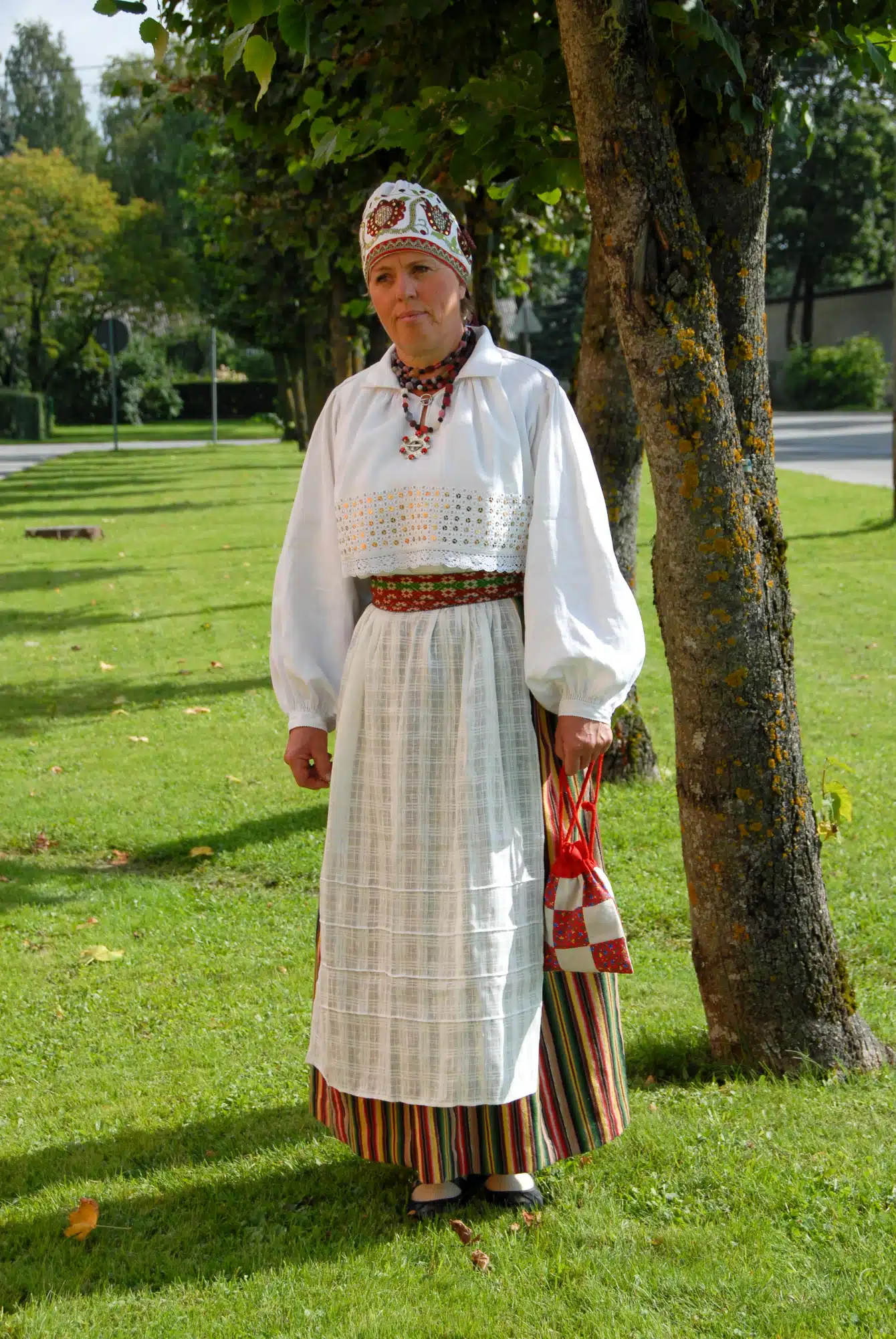 Koeru naise rahvarõivad, 19. saj