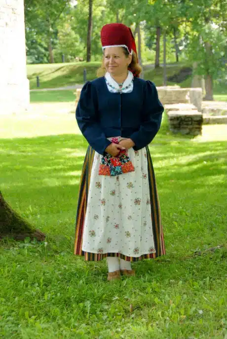 Koeru naise rahvarõivad, 19. saj II pool