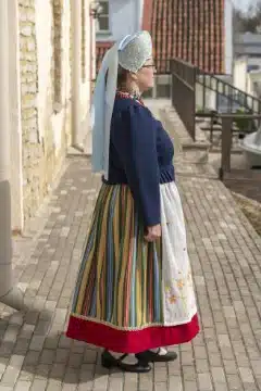 Kadrina naise rahvarõivad, 19. saj II pool