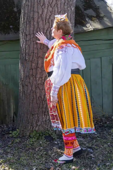 Muhu naise rahvarõivad, 20. saj I pool