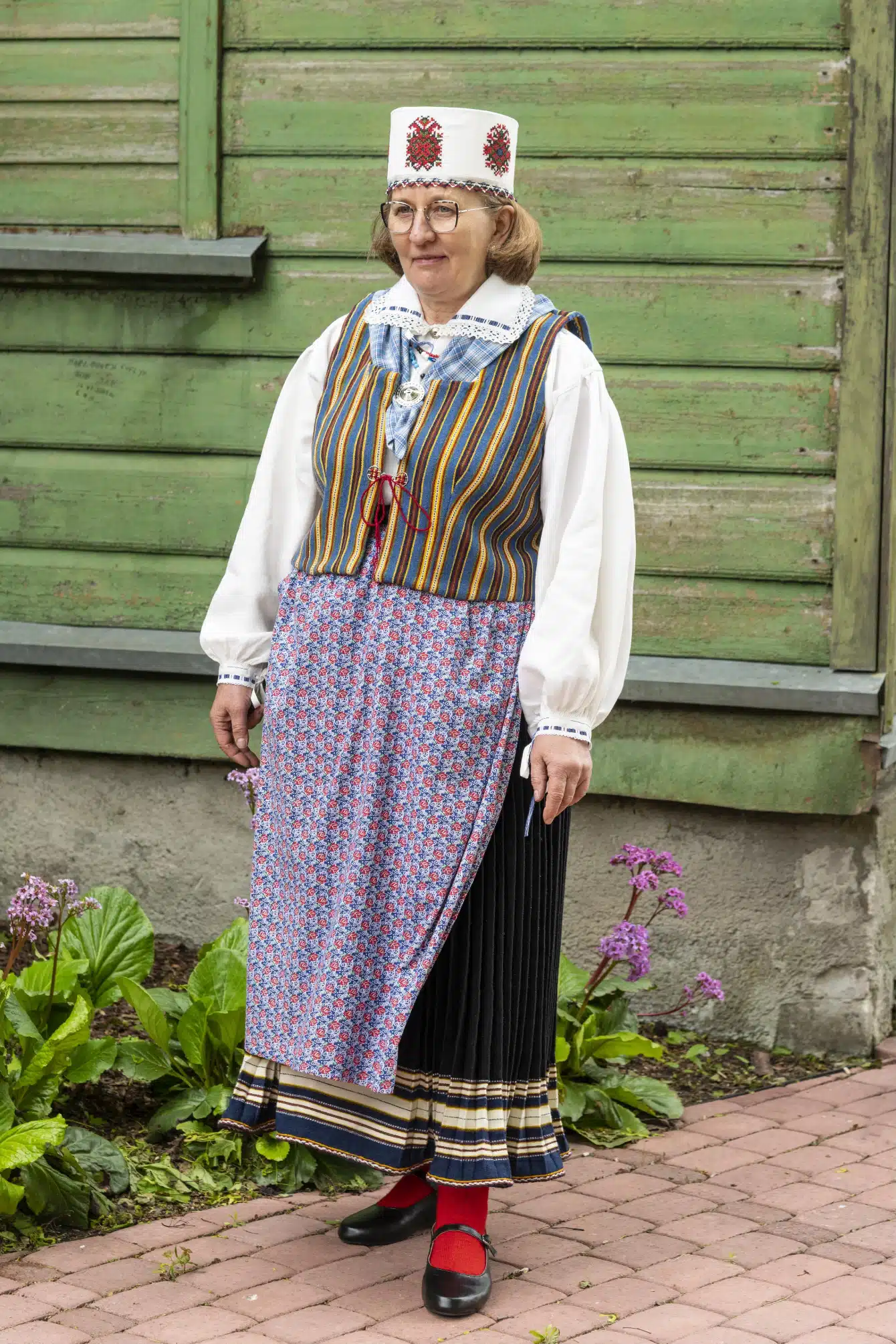 Püha naise rahvariided, 19. saj