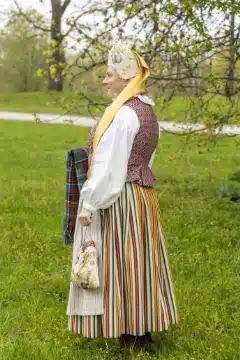 Jüri naise rahvarõivad, 19. saj II pool