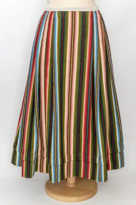 Taastatud Jõhvi seelik