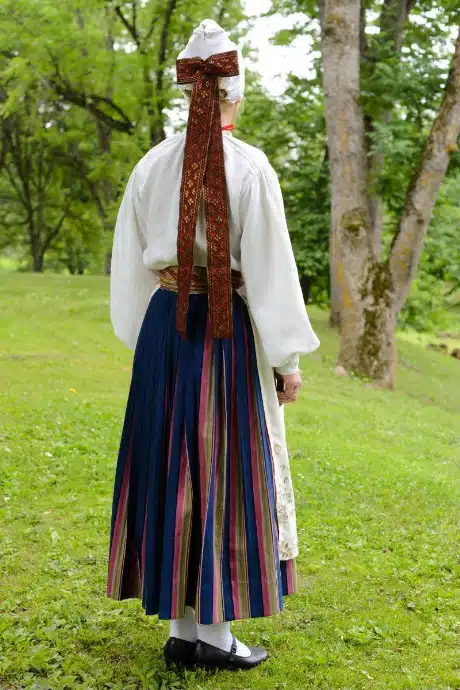 Laiuse naise rahvarõivad, 19. saj lõpp