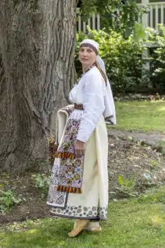 Paistu naise rahvarõivad, 18. saj