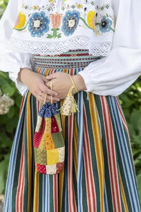 Kadrina neiu rahvarõivad, 19. saj I pool