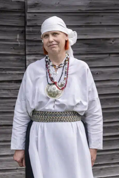 Halliste naise rahvarõivad, 19. saj I pool