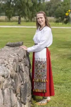 Halliste neiu rahvarõivad, 19. saj keskpaik