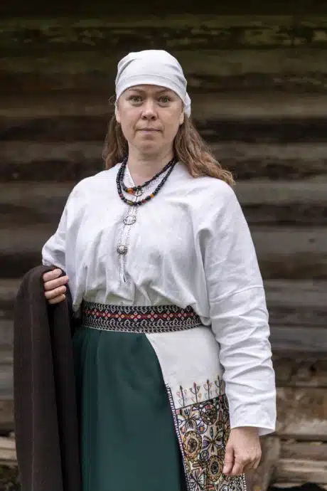 Karksi naise rahvarõivad, 19. saj I pool