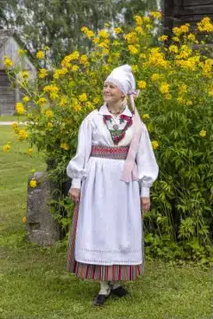 Suure-Jaani naise rahvarõivad, 19. saj II pool