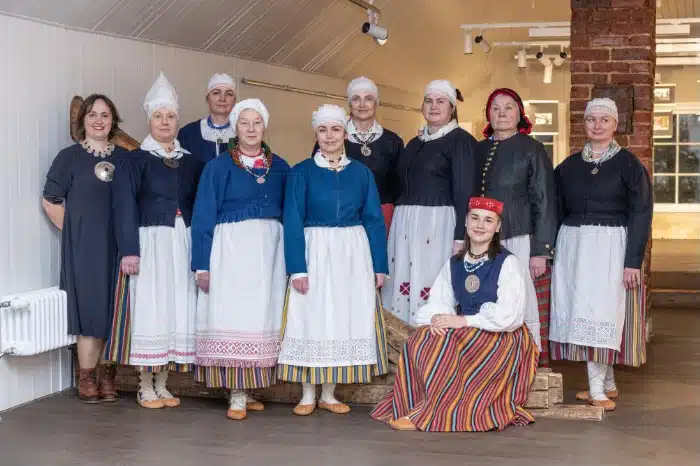 Lõpetas Vooremaa rahvarõivakooli esimene lend!