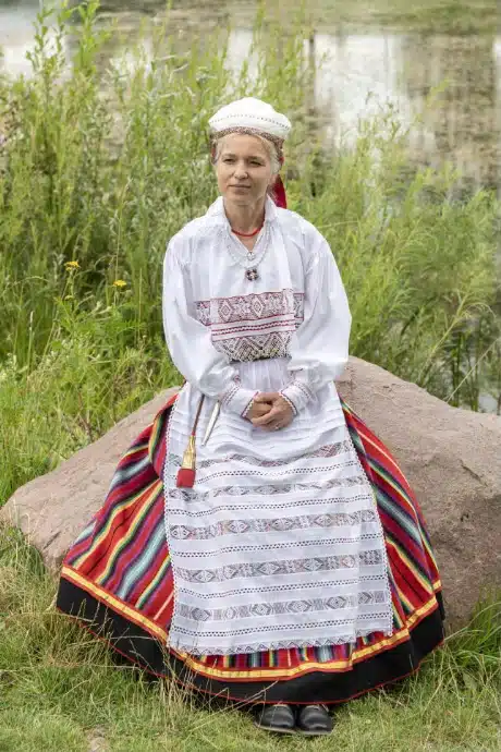 Pühalepa naise rahvarõivad, 19. saj II pool