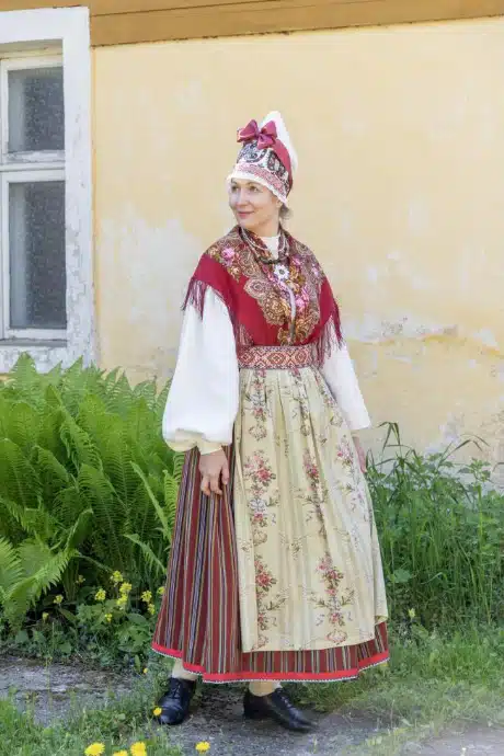 Pärnu naise rahvarõivad, 19. saj keskpaik