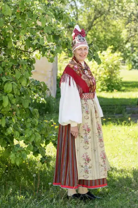 Pärnu naise rahvarõivad, 19. saj keskpaik