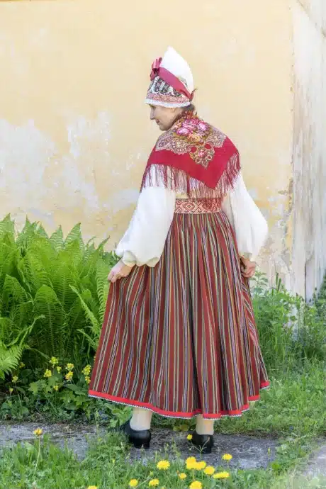 Pärnu naise rahvarõivad, 19. saj keskpaik