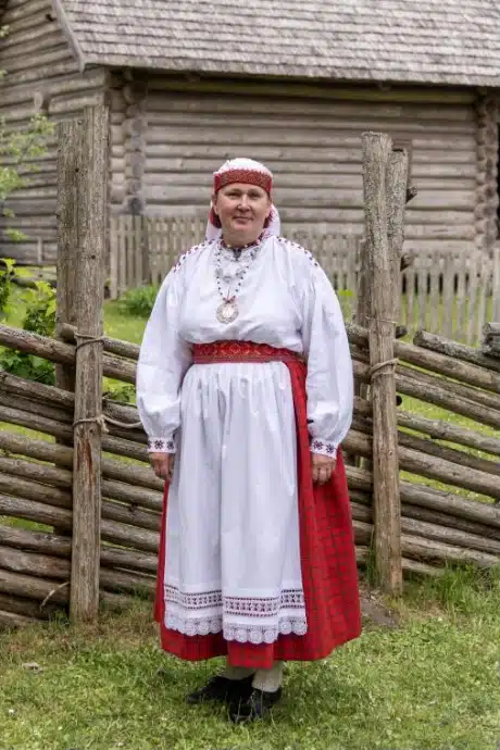 Paistu naise rahvarõivad, 19. saj lõpp