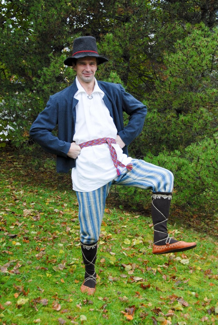 Räpina mehe rahvarõivad
