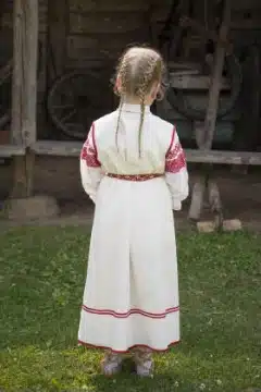 Seto tüdruku rahvarõivad