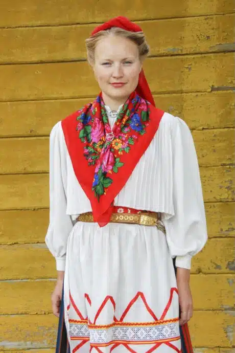 Emmaste neiu rahvarõivad, 19 saj II pool