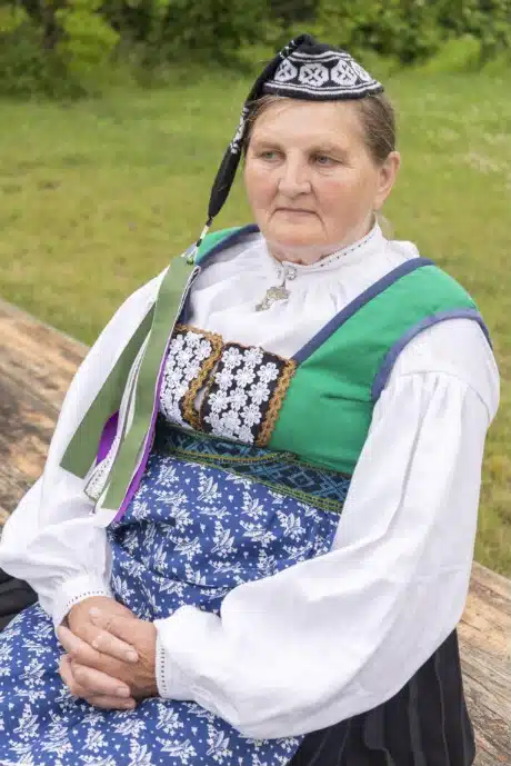 Jämaja naise rahvariided, 19. saj. lõpp, 20. saj. algus