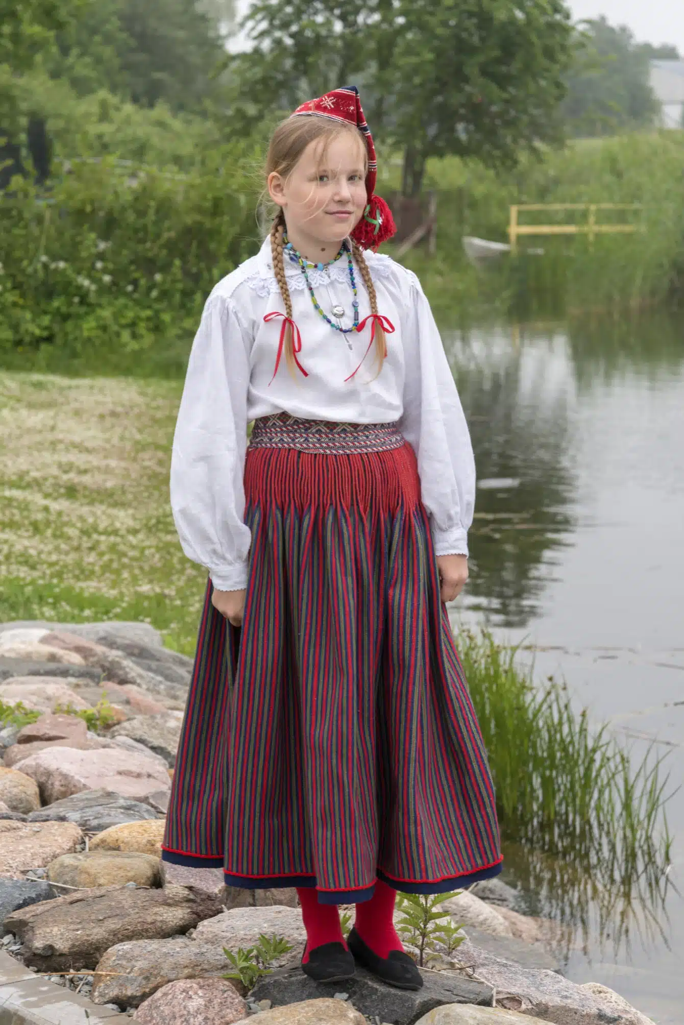 Kaarma tüdruku rahvariided, 19. saj