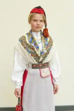 Kärla neiu rahvariides, 19. saj