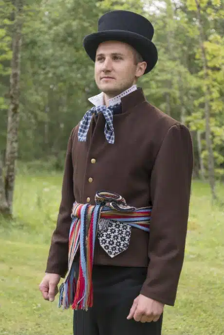 Kärla mehe rahvariided, 19. sajand